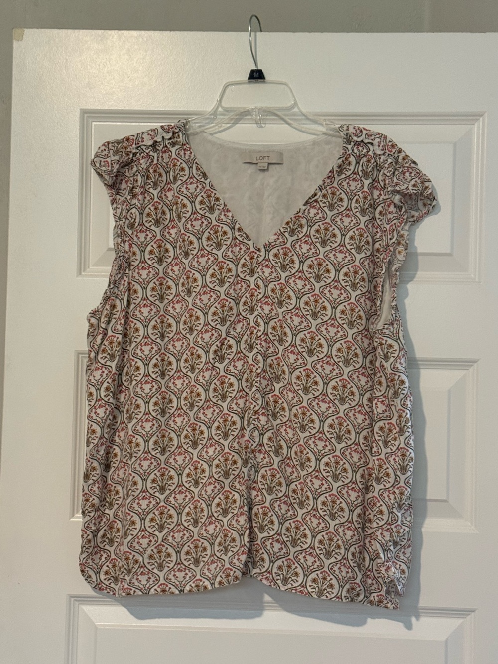 LOFT Cream Floral-Print V-Neck Cap Sleeve Blouse